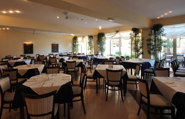 Andalucia Beach Hotel Elenite Exterior photo